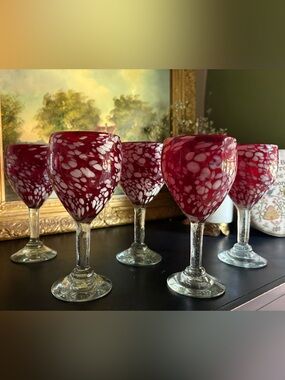 Set of 5 Red & White Confetti/ Splatter Hand Blown Art 12 oz Wine Glasses Mexico